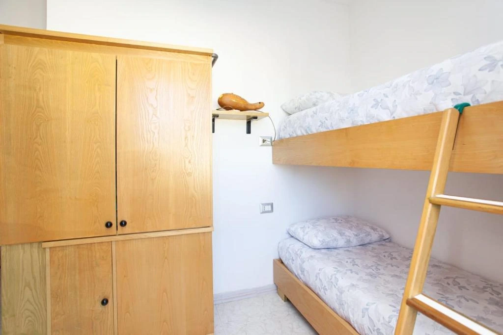 iknosholidaysapartments-limbara-2